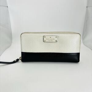 Kate Spade New York 2 Tone Zipper Leather Slim Wallet. Nice Condition. Clean.